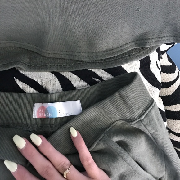 Free People Beach Army Green Set - Picture 3 of 6